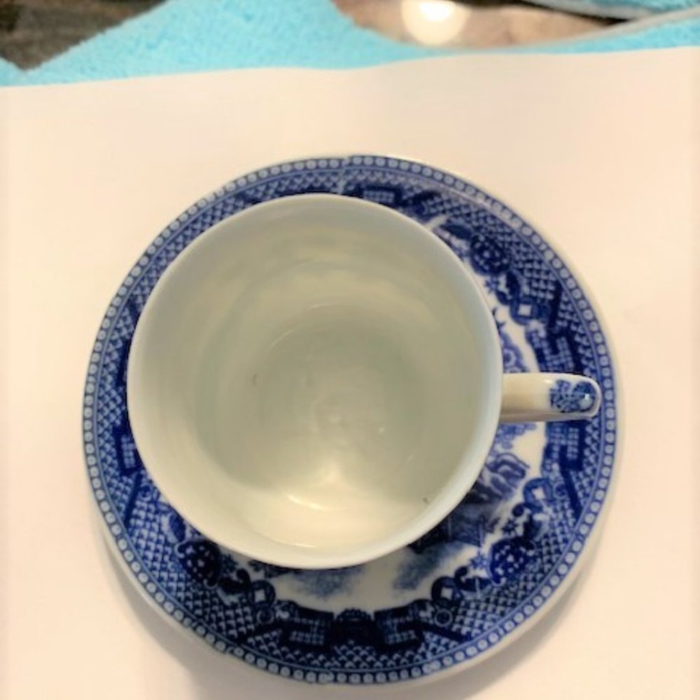Antique Japanese BLUE WILLOW Tea Cup & Saucer - Picture 3 of 5